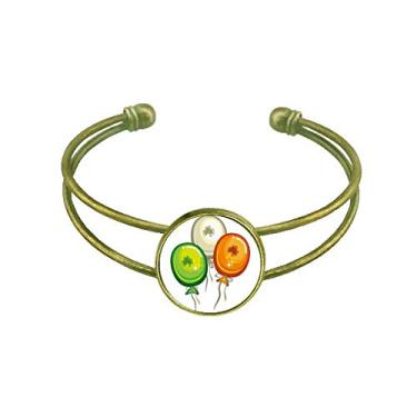 Imagem de Clover Balloon Ireland St.Patrick's Day Bracelete retrô com punho aberto