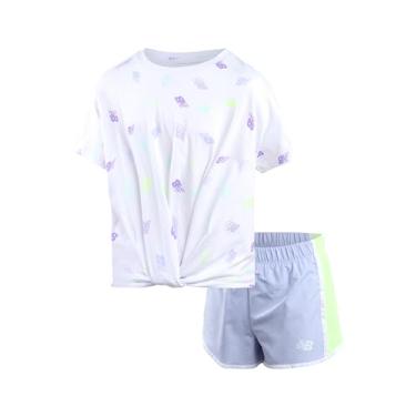 Imagem de New Balance Conjunto de shorts ativos para meninas – 2 peças de camiseta e shorts canelados – Lindo conjunto de roupa de verão para meninas, 7-12, Logotipo branco Daybreak, 7/8