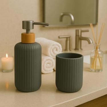 Imagem de Kit de Banheiro 2 Peças para Lavabo Banheiro Porta Sabonete liquido Dispenser Porta Escova de Dente Conjunto de Cerâmica para Pia Decoração Moderno Estilo Madeira (PETRA CINZA)