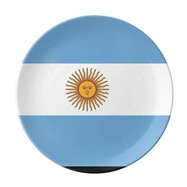 Imagem de Prato decorativo de porcelana com bandeira nacional da Argentina com a América do Sul