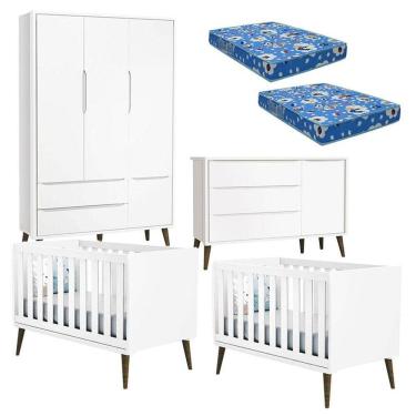 Imagem de Quarto de Bebê Theo 3 Portas com 02 Berços Branco Acetinado com Pés Amadeirados e Colchão – Reller