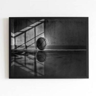 Imagem de Quadro Fotografia Bola De Basquete 33X24Cm - Moldura Preta