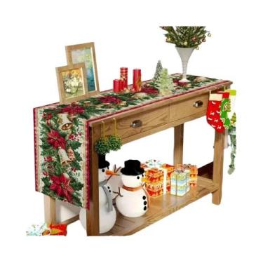 Imagem de Caminho De Mesa De Natal Com Poinsettias, Sinos E Decoração De Azevinh