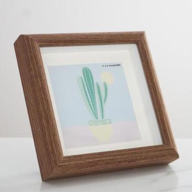 Imagem de Porta-retratos PLUSCHEN 5x5 com tapete 4x4, tela de parede/mesa