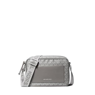 Imagem de Michael Kors Bolsa transversal com alça grande Jet Set, Ferragens prateadas/tonal Mk Signature Nylon com logotipo Mk Webbing/Storm, One Size, Bolsa transversal com alça grande Jet Set