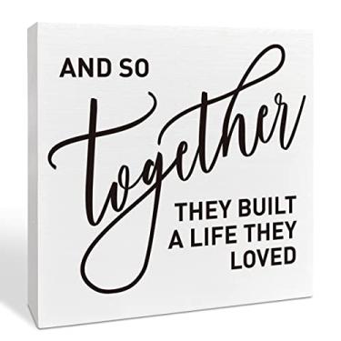 Imagem de NKBINLILI Placa De Caixa Madeira Romântica Para Quarto, "Eles Construíram Uma Vida Amada", Decoração Home Master, Decorações Motivacionais Mesa Fazenda, Presentes Casamento, Dia Dos Namorados, Ele/E