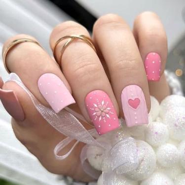 Imagem de Pregos postiços quadrados médios de Natal com desenhos de floco de neve de coração, unhas rosas, cola fosca em unhas, unhas de acrílico fofas, unhas artificiais de inverno, 24 peças