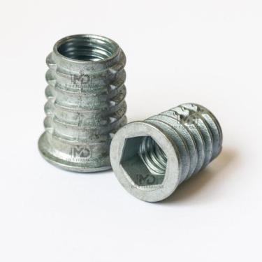 Imagem de Bucha americana 1/4 x 20 zamac para madeira - 20 peças - MD Fix e Ferr