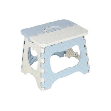 Imagem de Banqueta Dobrável Infantil Azul e Branca – Prática, Funcional e Ideal para Atender as Necessidades das Crianças em Diversos Ambientes – Suporta 30 kg – 29 x 23,5 x 24 cm