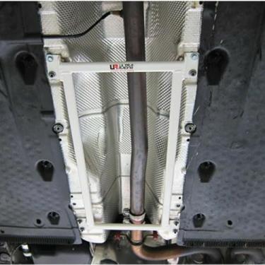 Imagem de JOIUYOLJ Suporte de barra inferior central de 4 pontos para V-W Go-lf MK5 R32 GTI / MK6 R36 GTI