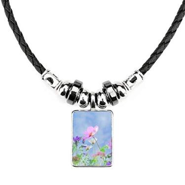 Imagem de DIYthinker Colar de flores roxas e rosa com fundo azul, pingente de corda de couro