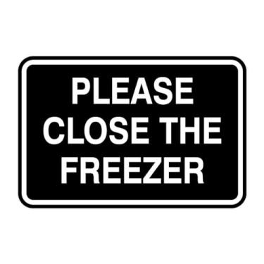 Imagem de Signs ByLITA Placa emoldurada clássica Please Close The Freezer Door or Wall | Placa ecológica para casa (preto) - Grande