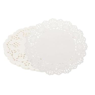 Imagem de YELARXI Doilies de papel, guardanapos de renda branca de 26 cm redondos descartáveis decorativos flores vazadas para sobremesas, comida, artesanato, festas, aniversário, decoração de utensílios de
