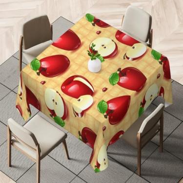 Imagem de TKBXAEG Toalha de mesa quadrada maçãs vermelhas joaninhas à prova d'água toalha de mesa de cozinha lavável em tecido de poliéster para festa de casamento, jantar, banquete, decoração 132 x 132 cm