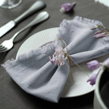 Imagem de Guardanapos de pano Ayuzawa feitos à mão 100% algodão com franja 45x45