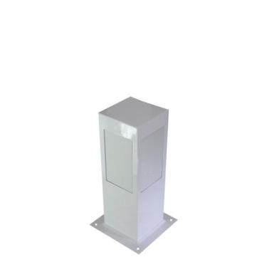 Imagem de Balizador de Jardim Quadrado 30cm PA130 em Alumínio- Ideal - Ideal Ilu