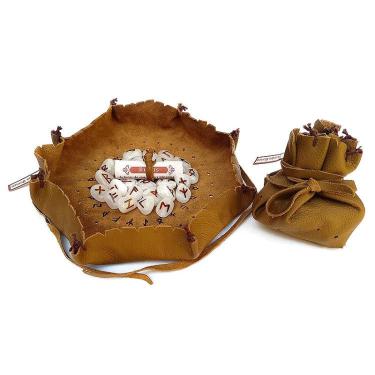 Imagem de Jogo de Runas Nórdicas com Sacola de Couro - Quartzo Branco