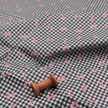 Imagem de Hanjunzhao Tecido de algodão estampado com laços xadrez cortado por jarda para acolchoamento, costura, artesanato, artesanato DIY, bolsas ou decoração de casa para festas de fim de ano, 91 x 160 cm