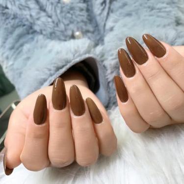 Imagem de Unhas postiças sólidas marrom amêndoa média com design cobertura completa cola em bastão falso artificial em unhas de acrílico para mulheres, 24 peças