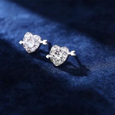 Imagem de Brincos femininos Love Shape com design de diamante falso brilhante, fofos e exclusivos, adequados para o dia a dia e qualquer ocasião.
