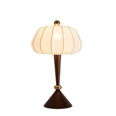 Imagem de Abajur de cabeceira Luminária de mesa retrô madeira para sala estar ao lado do sofá