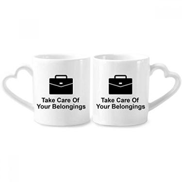 Imagem de Care Your Belongings Conjunto de canecas de porcelana para casais, símbolo, preto, coração