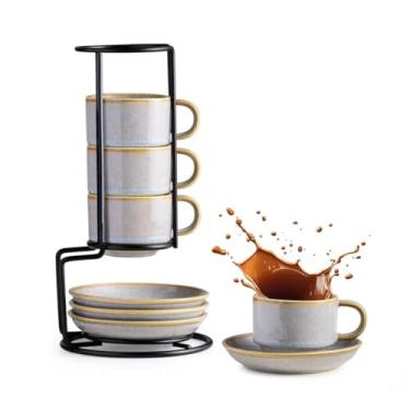 Imagem de Gomakren Conjunto de 4 xícaras de café expresso de 70,9 g, pequenas xícaras de café empilháveis com pires e suporte de metal, xícaras de porcelana de Halloween para bebidas especiais de café, expresso