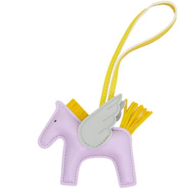 Imagem de TRYQTYL Berloques de bolsa de couro vegano para bolsas, chaveiro de pônei de borla de couro, acessórios Y2k chaveiros fofos para mulheres, chaveiro de cavalo costurado à mão roxo