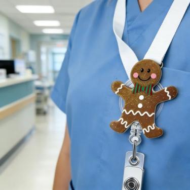 Imagem de Carretel de crachá de Natal para homem de gengibre, retrátil, acrílico brilhante, suporte para crachá de identificação de enfermeira com clipe giratório de 360°, extensão de 60 cm para enfermeiras e