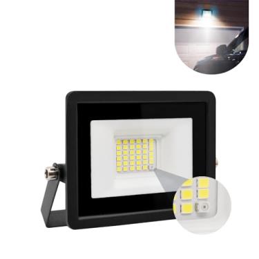 Imagem de Refletor Led 20w Bivolt Prova D'agua C/Sensor De Presença