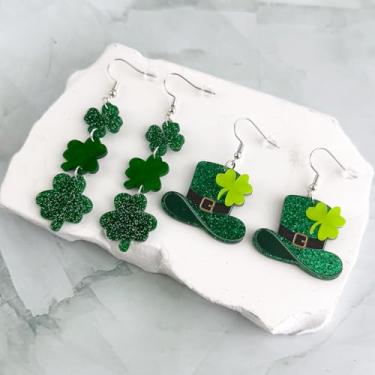 Imagem de 2 pares de brincos femininos de Dia de São Patrício, acessórios com pingente de trevo da sorte, joias acrílicas de trevo verde irlandês, presentes de festa de festival, decoração de feriado, Small
