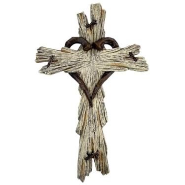 Imagem de Cruz de parede de resina rústica com aparência de madeira com arame farpado e detalhes de coração de unhas – Decoração de parede de casa de fazenda cristã de 28,5 cm, presente religioso inspirador