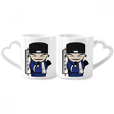 Imagem de Conjunto de canecas de porcelana chinesa de desenho de casal de porcelana com alça de coração de cerâmica