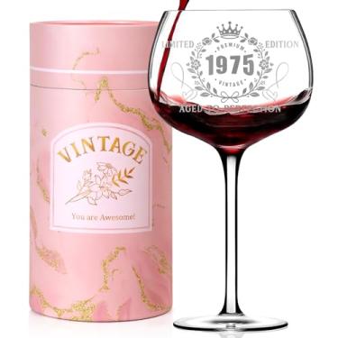 Imagem de Mirasphere Presentes de aniversário de 50 anos para ela, taças de vinho vintage 1975, presentes de 50 anos para mulheres, presentes de 50 anos, fabulosas decorações de aniversário para mulheres, mãe