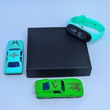 Imagem de Kit Relógios Infantil Digital Meninos Meninas Esportivo Display Led + Mini Carrinho Carro Miniaturas plastico Diversão