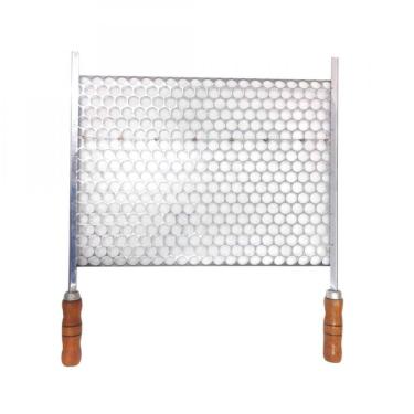Imagem de Grelha Moeda Inox 60x36 Para Churrasco Cabo Madeira E Ponteira