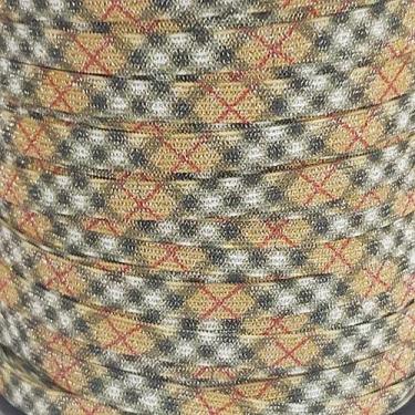 Imagem de 10 Mt Elástico Especial Brilho Encadernação 7mm Xadrez Tartan 3712 - M