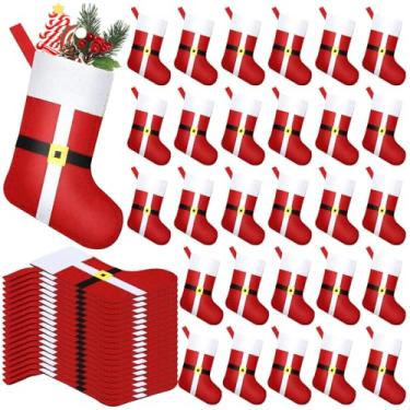 Imagem de Geyoga 48 peças de mini meias vermelhas de Natal a granel com Papai Noel mini meias de presente para lareira estoques pendurados pequenos de feltro elfo enfeites de Natal decoração para lareira de
