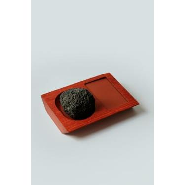 Imagem de Aromatizador Natural Difusor em Pedra Vulcânica Sem Energia ou Bateria Base de Madeira e Couro 12x9x2cm
