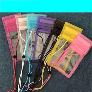 Imagem de Capa Protetora Impermeável Transparente para Celular Universal – Proteção Completa para Praia Piscina e Atividades ao Ar Livre (3 Aleatórios)