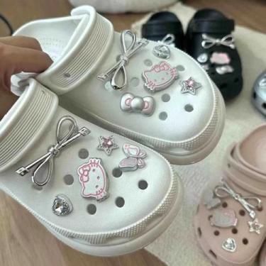 Imagem de Conjunto De Charms Prateados Da Hello Kitty Para Crocs E Sandálias, Pr
