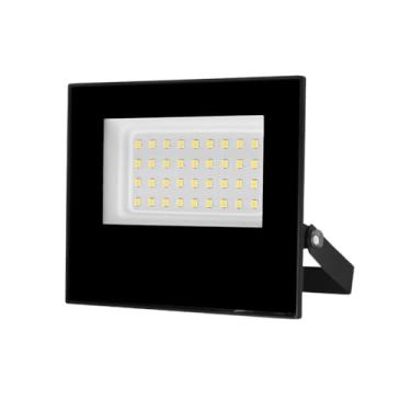 Imagem de Refletor LED 50W Holofote Bivolt Prova D'Água Frio 6000K IP66, Economia de Energia, Alta Luminosidade 5000 Lumens - Linha Premium SellXpert