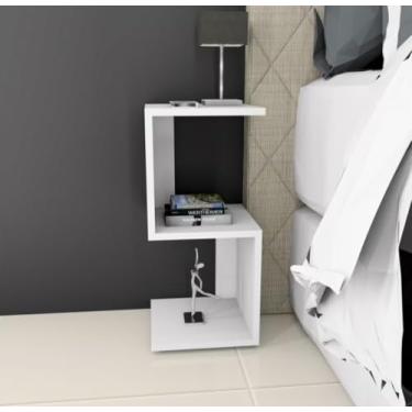 Imagem de Mesa de Cabeceira Moderna com Prateleiras em Níveis, Design em S, Suporte para Luminária, 3 Compartimentos, Branco ou Preto