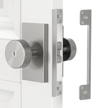 Imagem de Placa de proteção de trava de porta para segurança de porta de balanço de 17 cm com tampa deslocada de 0,55 pol. Protetor de trava de porta resistente em forma de L, níquel acetinado 1 pacote