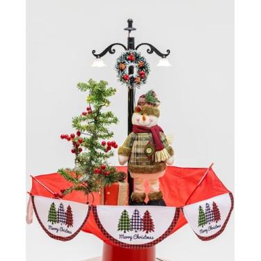 Imagem de Árvore de Natal Pequena, com Poste e personagem decorativo, Base de Guarda-Chuva com Neve, Iluminação, Música 65 x75