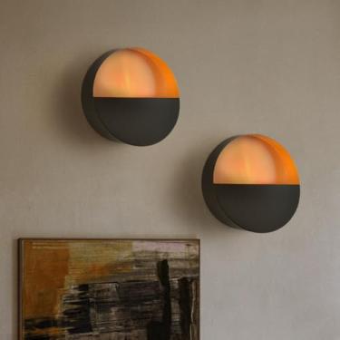 Imagem de Castiçal de parede de metal preto conjunto de 2 arandelas de parede decorativas feitas à mão com luz de chá para sala de estar, sala de jantar, quarto, castiçal dourado