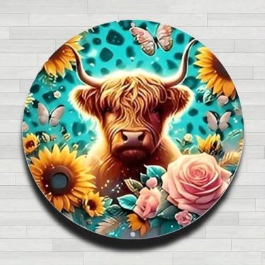 Imagem de Highland Cow Among Flowers Butterflies Vintage Rústico Alumínio Metal Placa de Parede Redonda, 20 cm Presentes e Decoração para Casa, Escritório, Café e Quintal