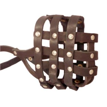 Imagem de Focinheira de cesta de couro verdadeiro para cães #107 marrom - Pit Bull, AmStaff (circunferência 30,48 cm, comprimento do focinho 8,89 cm)