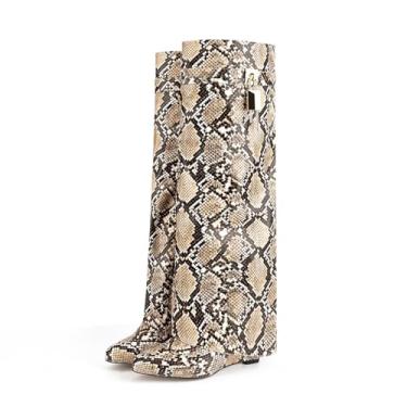 Imagem de Rock88 Botas femininas dobráveis, bico fino, salto cunha com cadeado, botas com estampa de cobra com zíper lateral para festa de casamento e vestido de encontro, bege, 43