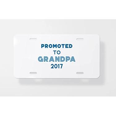 Imagem de Capa para placa de carro Promoted to Grandpa 2017 – Capa para placa de carro – Capa para placa de carro 15 x 30 cm
